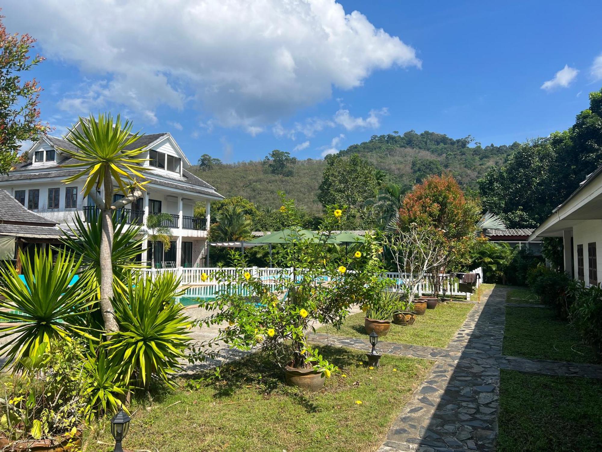 Villa Colina Khao Lak Rooms And Bungalows - Adults Only Luaran gambar