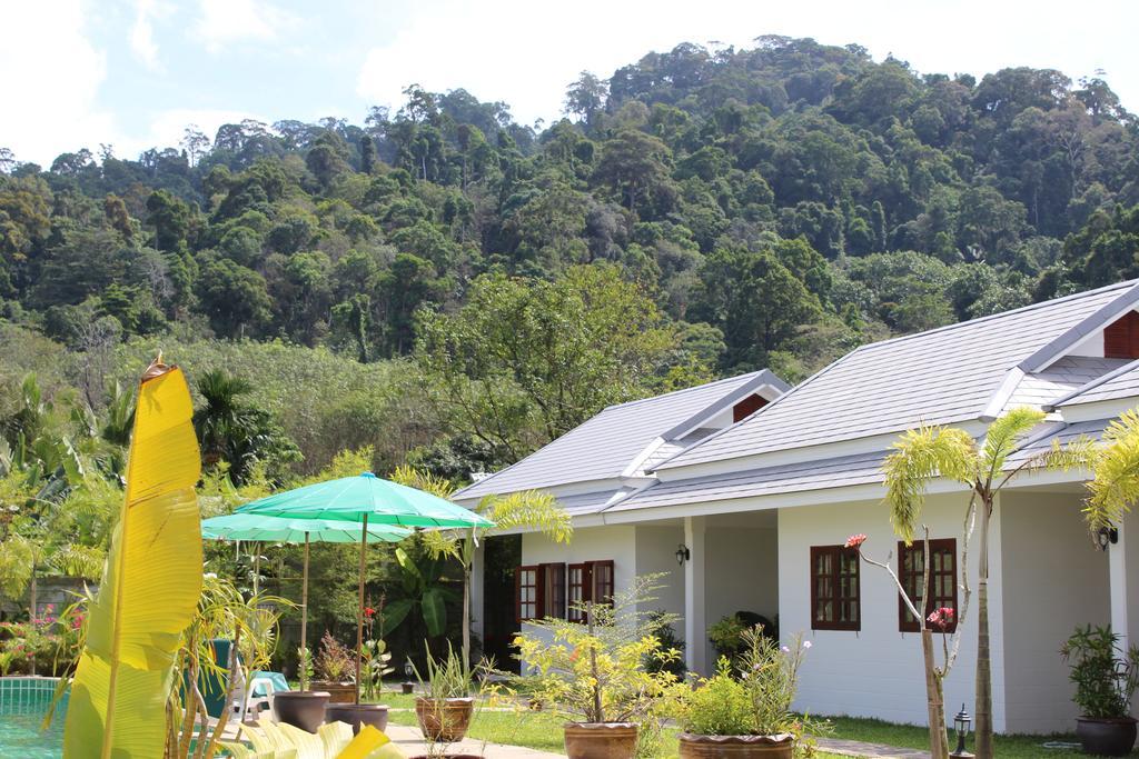 Villa Colina Khao Lak Rooms And Bungalows - Adults Only Luaran gambar